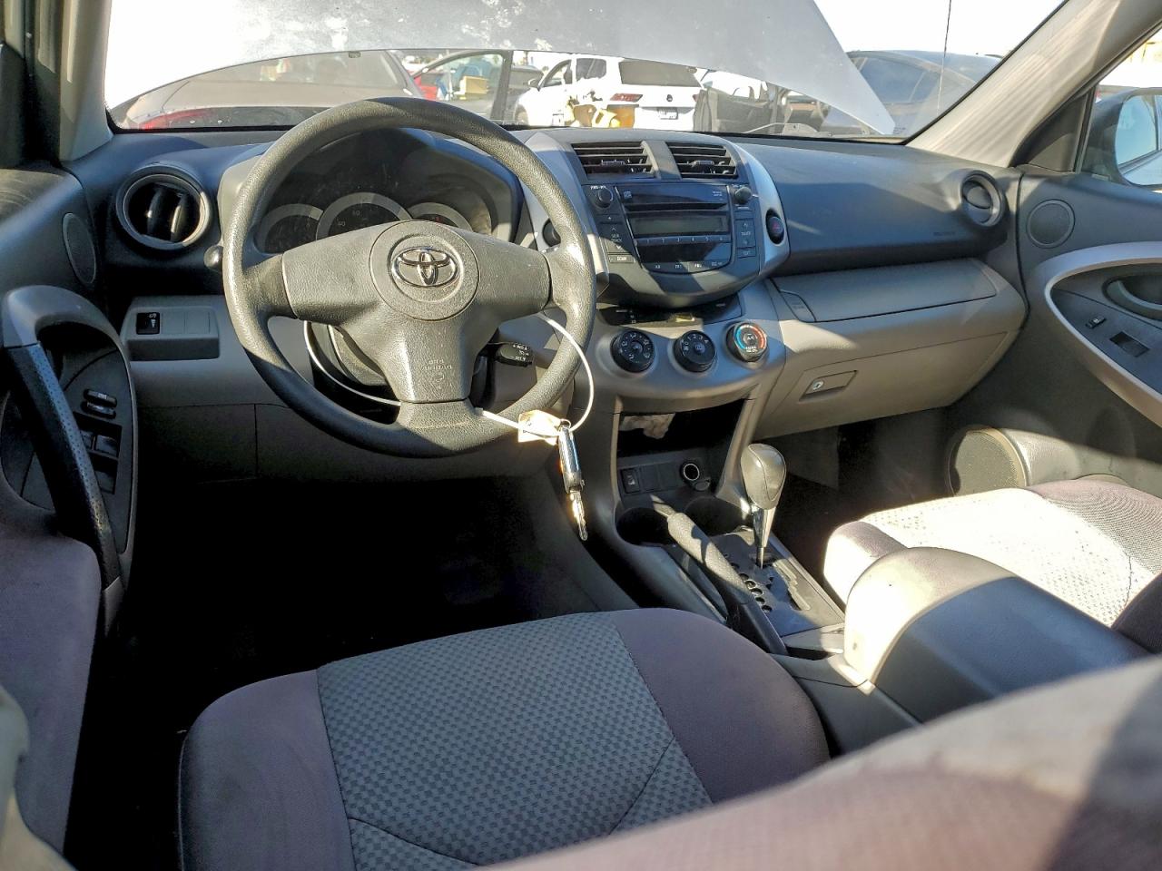 2007 TOYOTA RAV4 photo 8