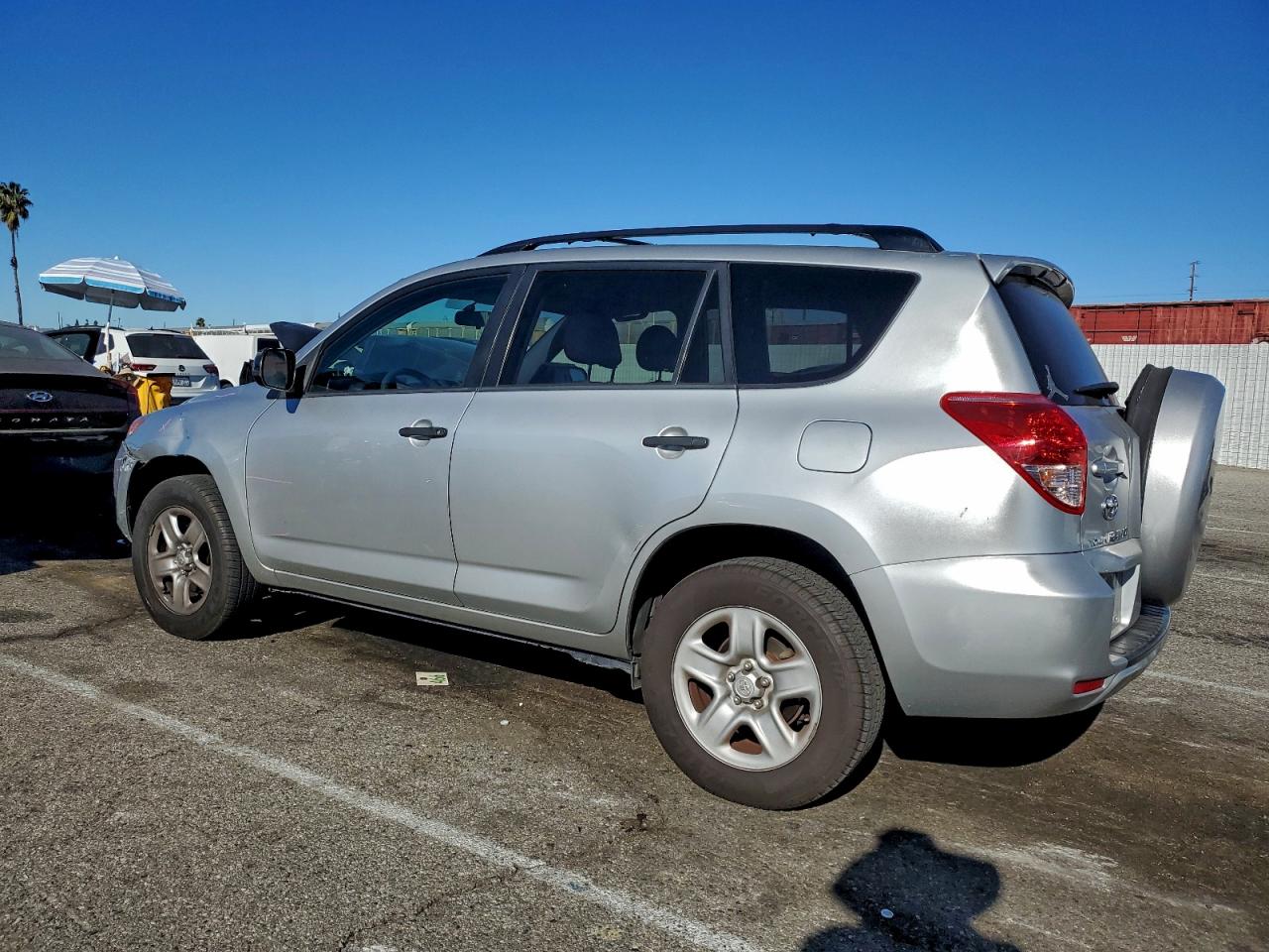2007 TOYOTA RAV4 photo 2