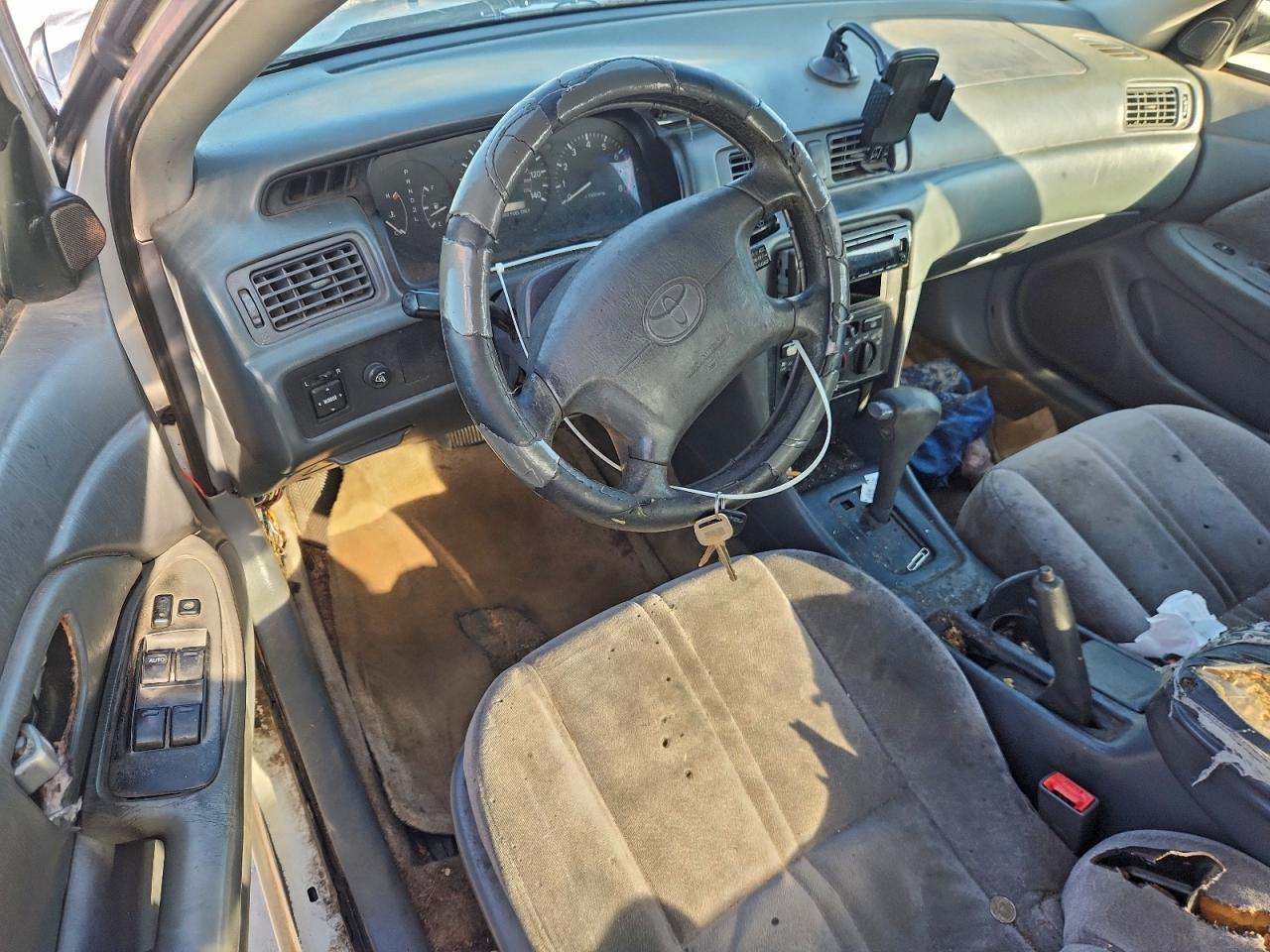 1999 TOYOTA CAMRY CE photo 22