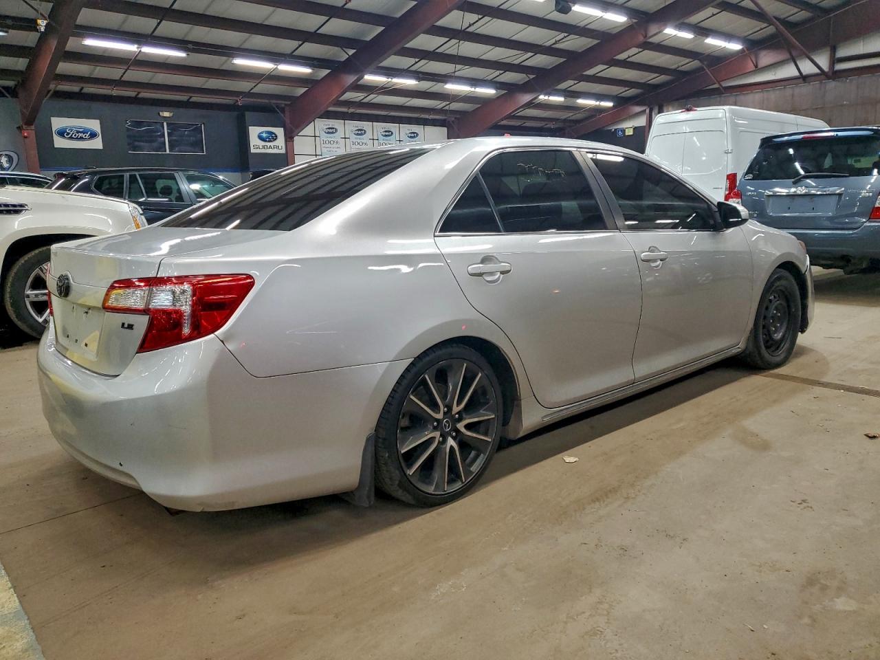 2012 TOYOTA CAMRY BASE photo 3