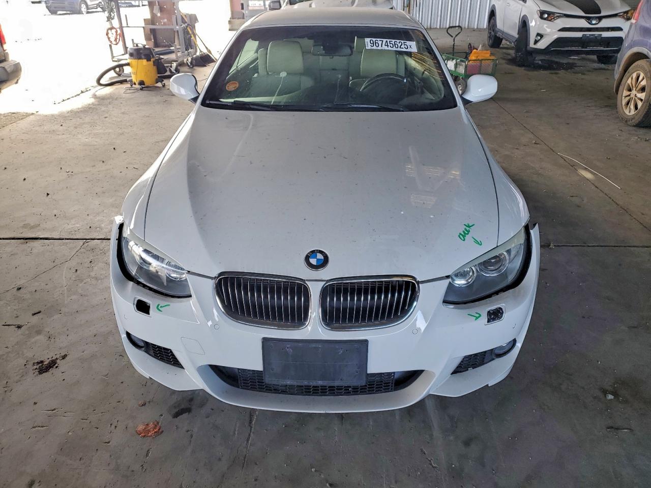 2012 BMW 335 I photo 9