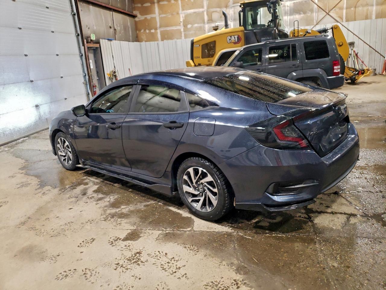 2016 HONDA CIVIC EX photo 2