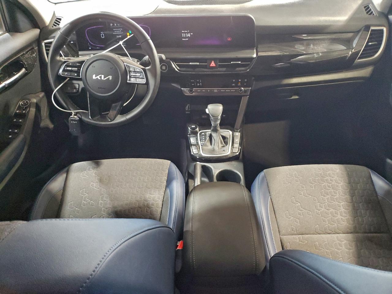 2025 KIA SELTOS S photo 8