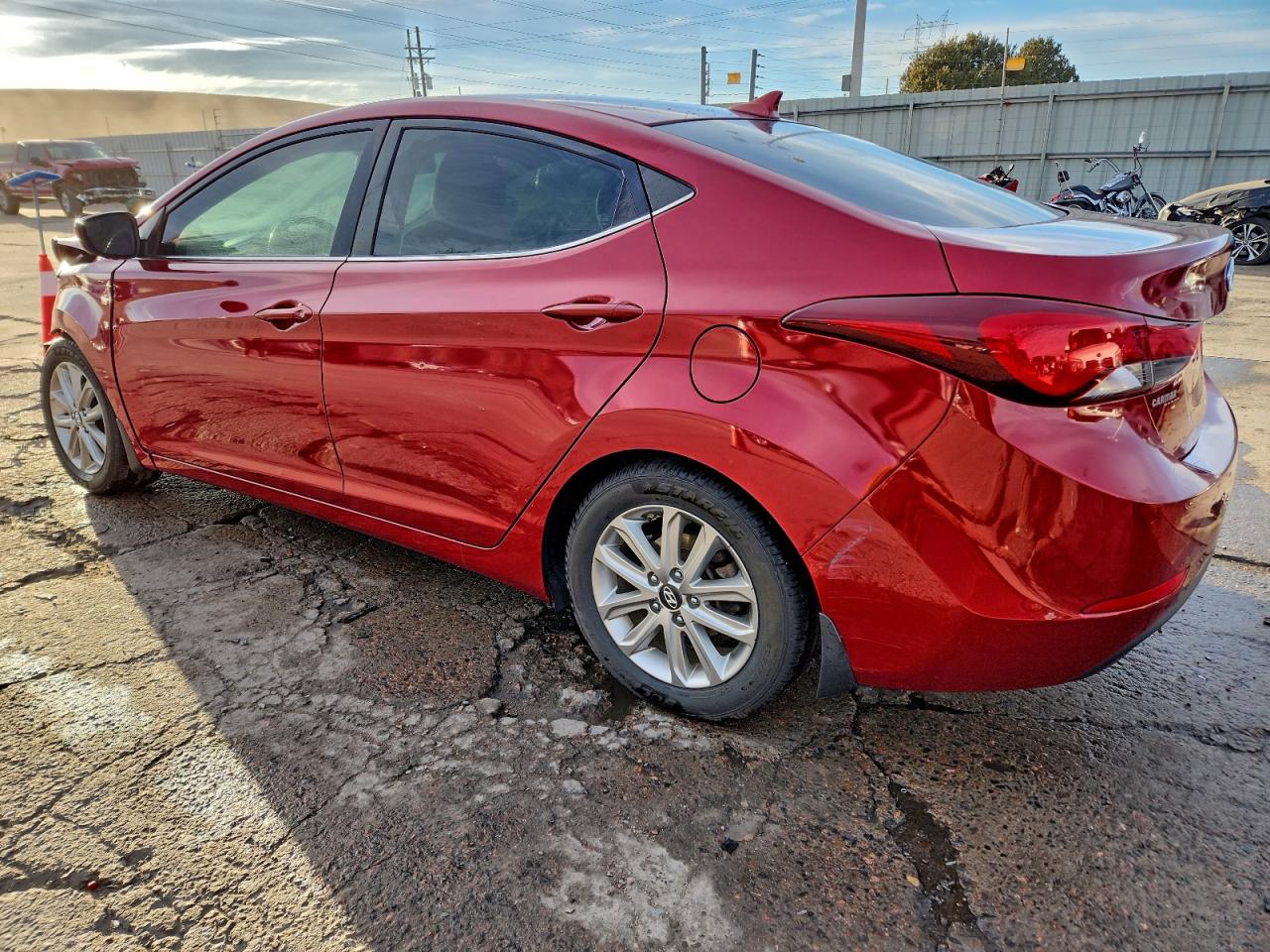 2015 HYUNDAI ELANTRA SE photo 2