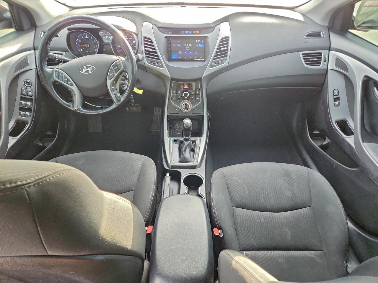 2015 HYUNDAI ELANTRA SE photo 8