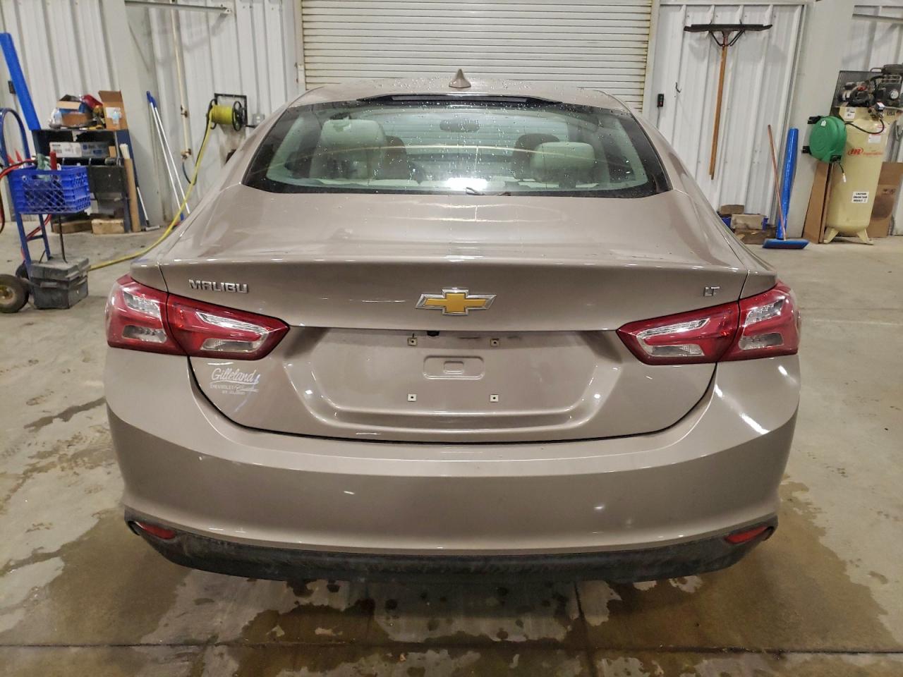 2022 CHEVROLET MALIBU LT photo 6