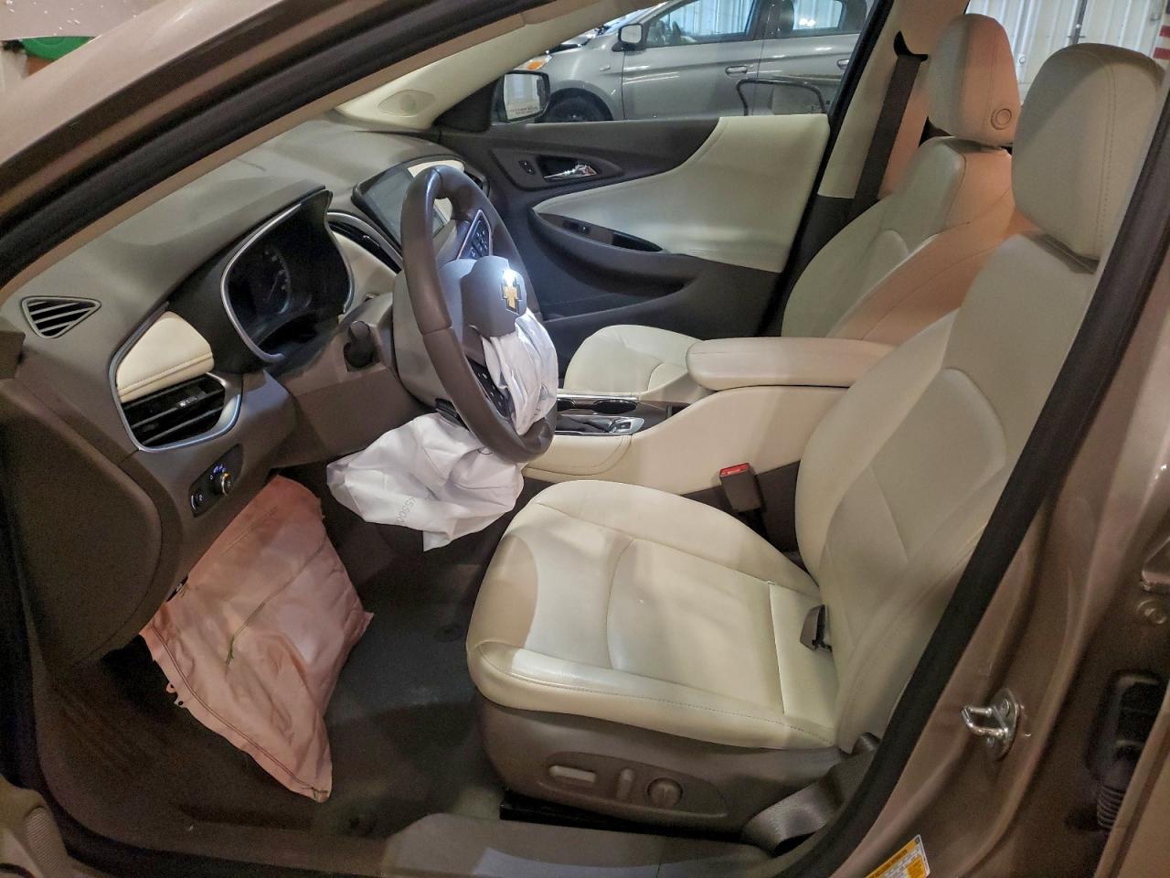 2022 CHEVROLET MALIBU LT photo 7