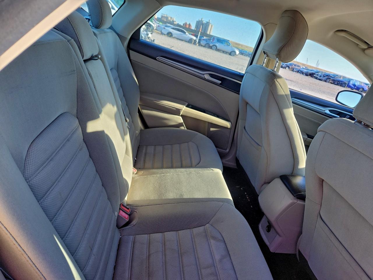 2018 FORD FUSION photo 10