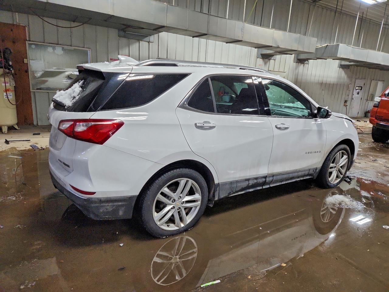 2018 CHEVROLET EQUINOX PREMIER photo 3