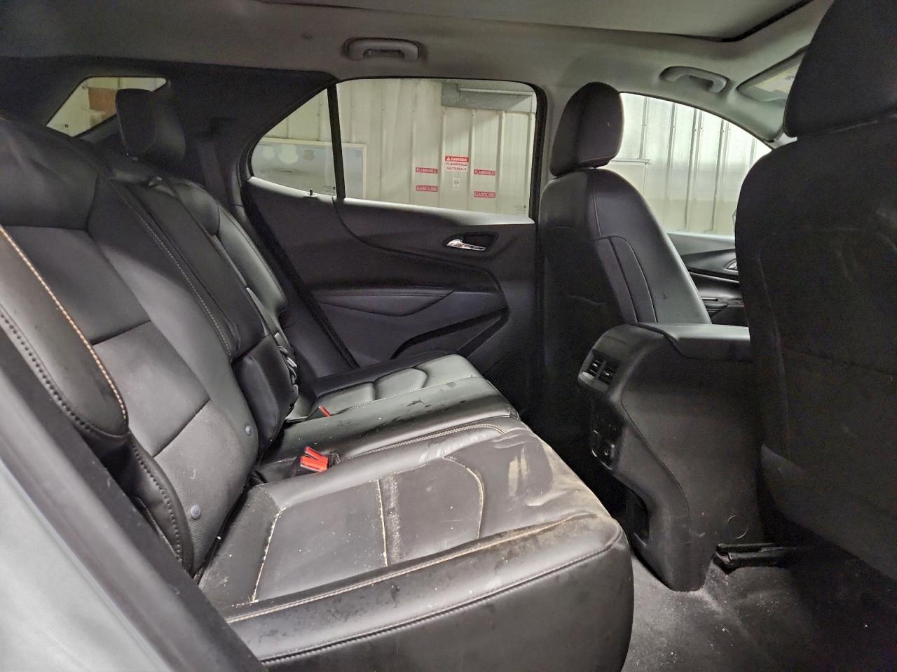 2018 CHEVROLET EQUINOX PREMIER photo 11