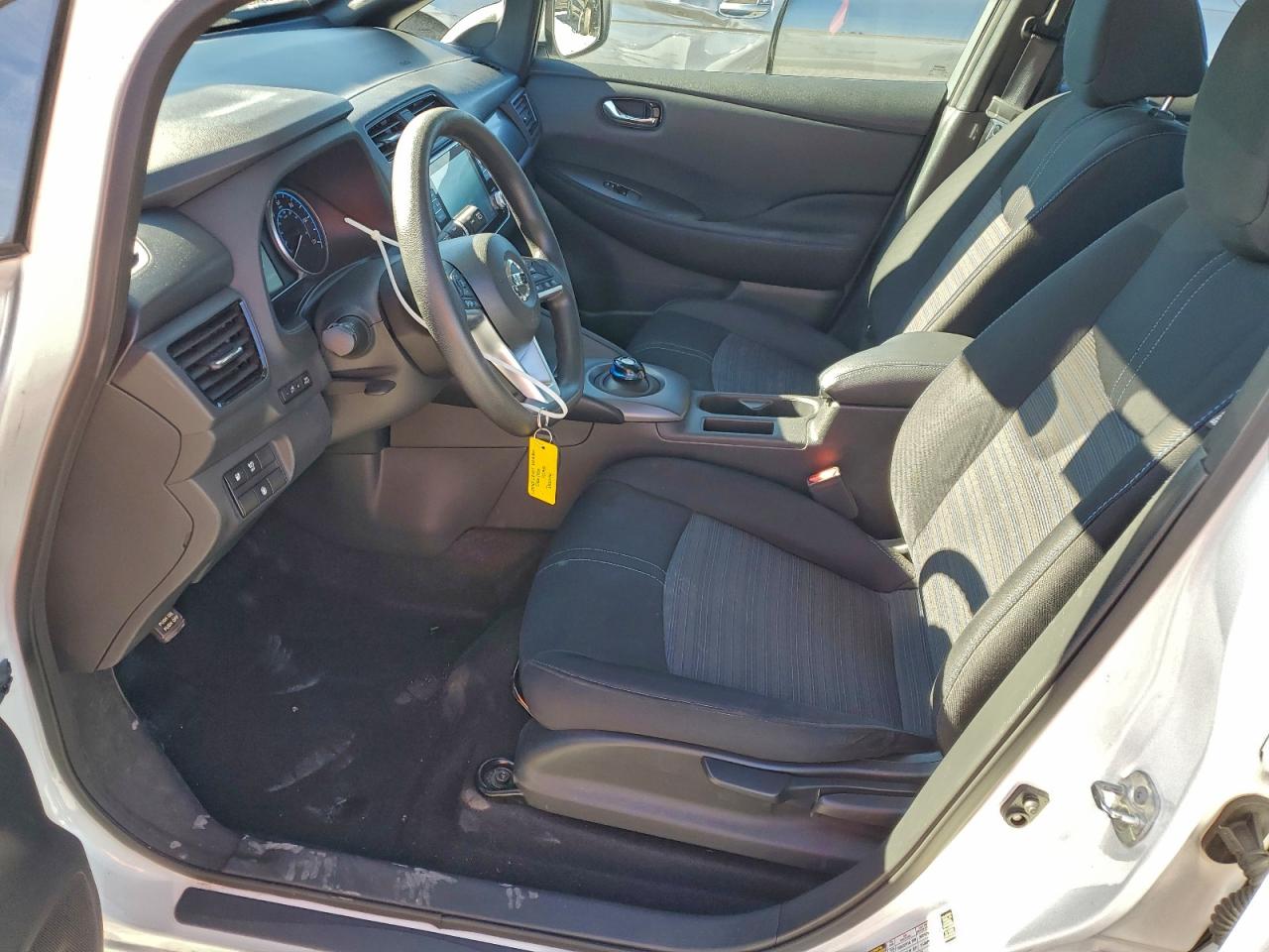 2022 NISSAN LEAF S photo 7