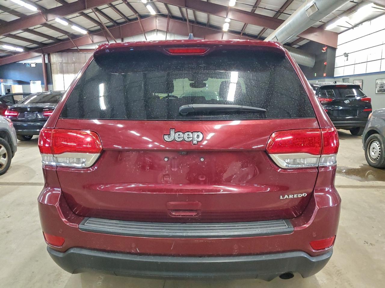 2019 JEEP GRAND CHEROKEE LAREDO photo 6