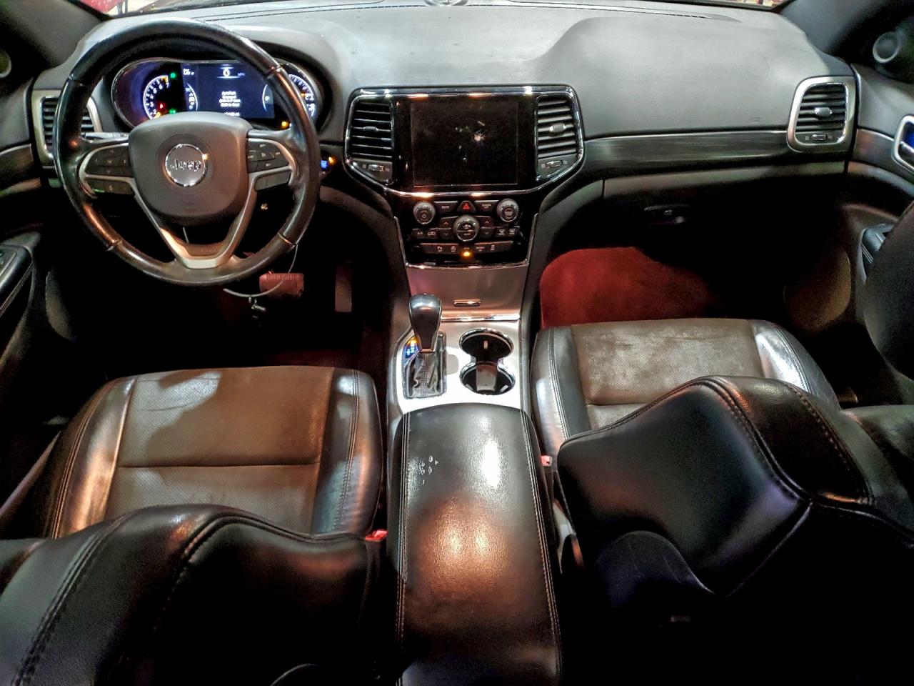 2019 JEEP GRAND CHEROKEE LAREDO photo 8
