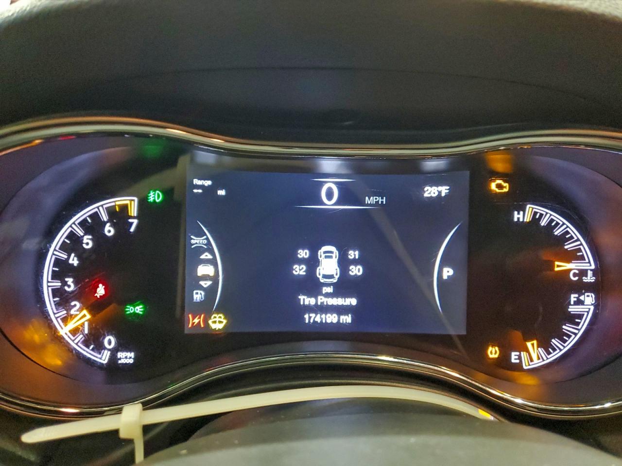 2019 JEEP GRAND CHEROKEE LAREDO photo 9