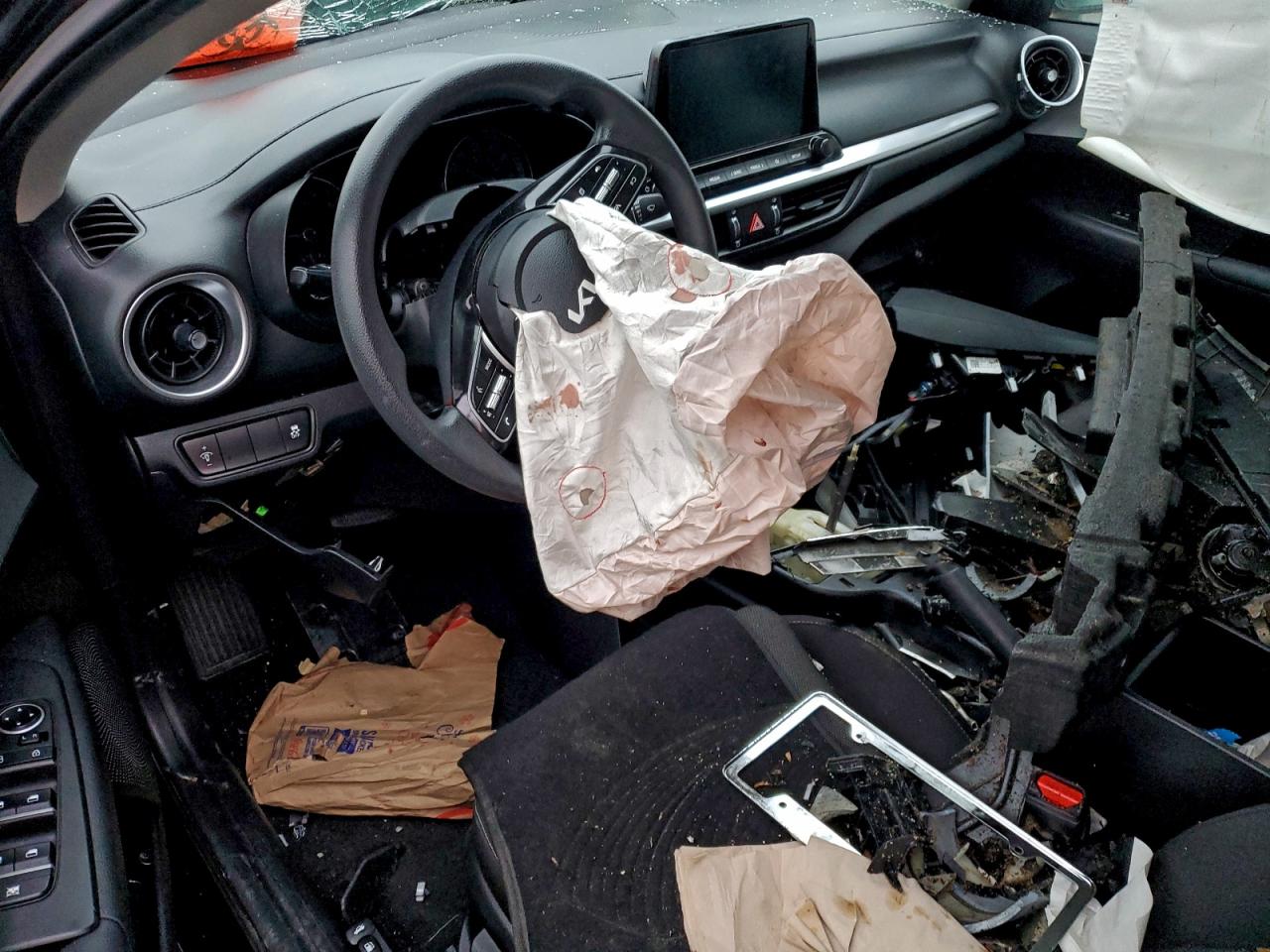 2023 KIA FORTE LX photo 8