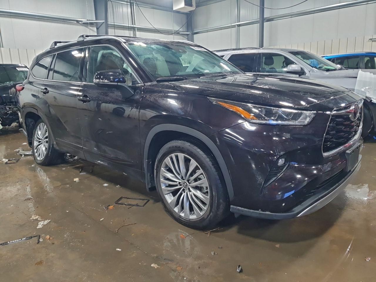2021 TOYOTA HIGHLANDER PLATINUM photo 4