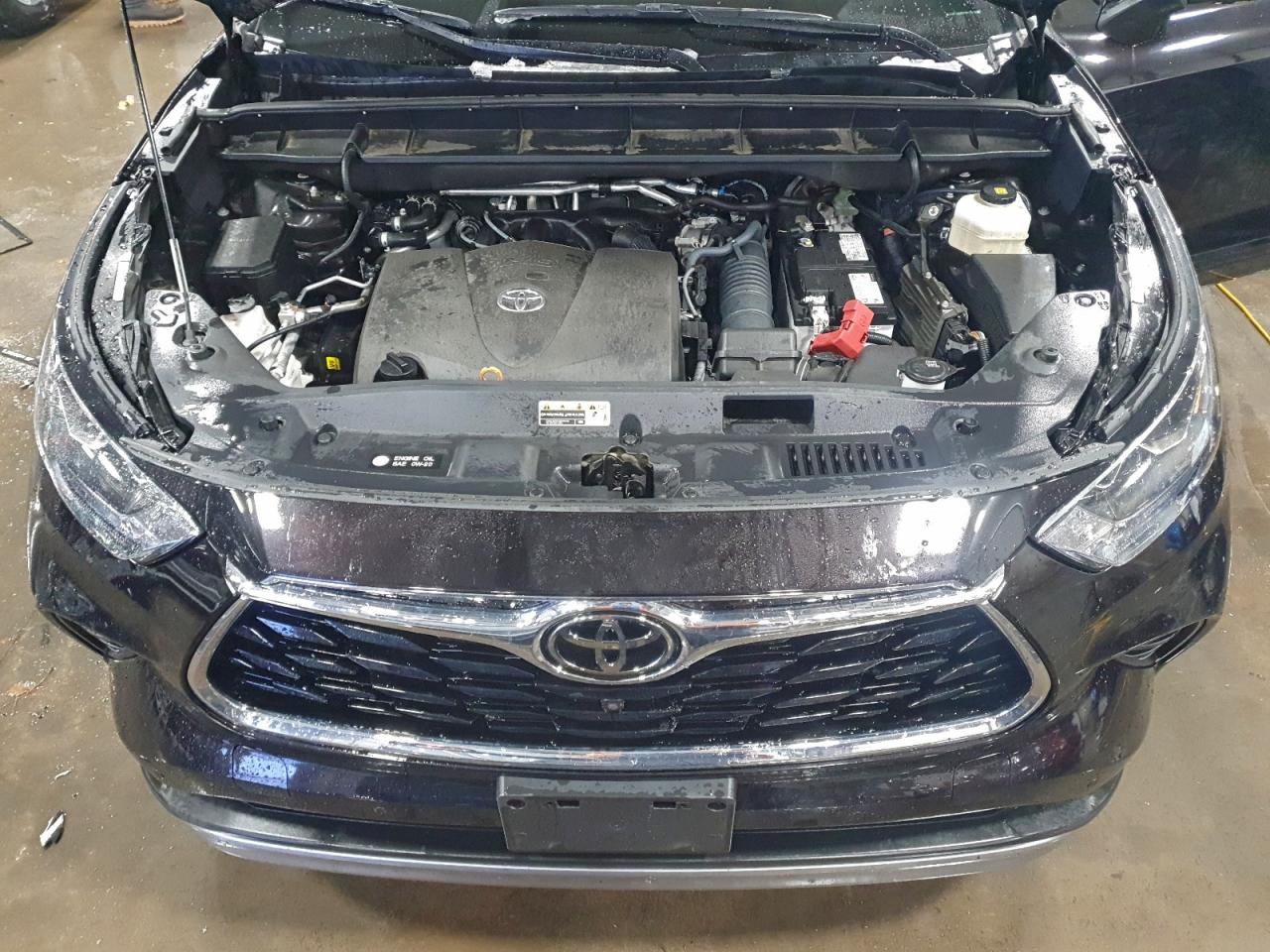 2021 TOYOTA HIGHLANDER PLATINUM photo 12