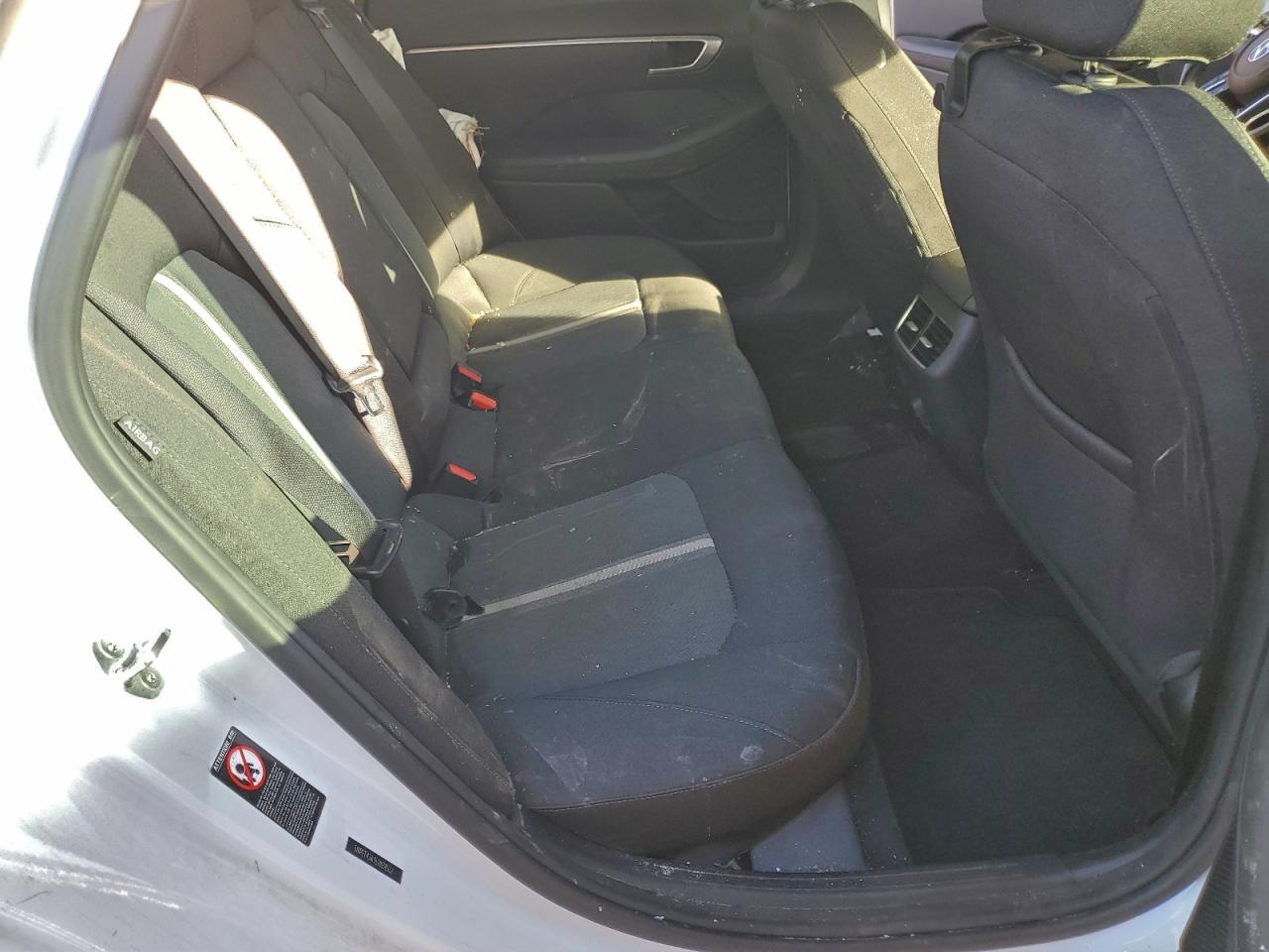 2020 HYUNDAI SONATA SEL photo 10