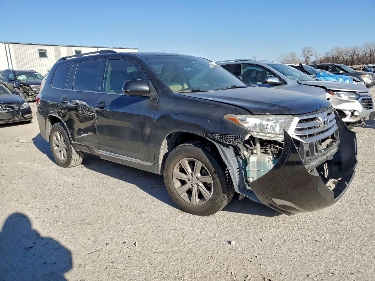 2013 TOYOTA HIGHLANDER BASE photo 4