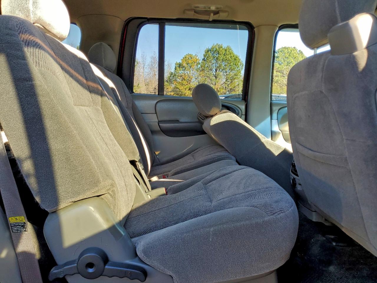 2003 CHEVROLET TRAILBLAZER EXT photo 11