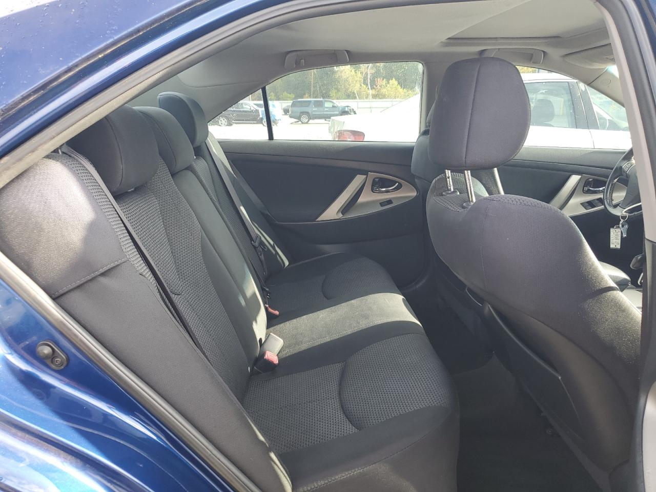2009 TOYOTA CAMRY BASE photo 10