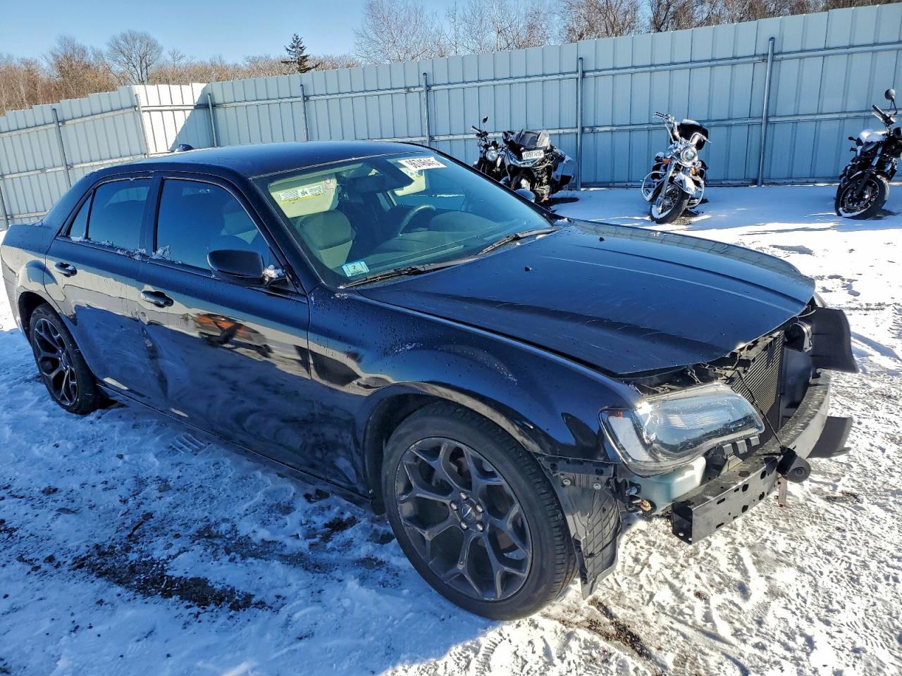2019 CHRYSLER 300 TOURING photo 4