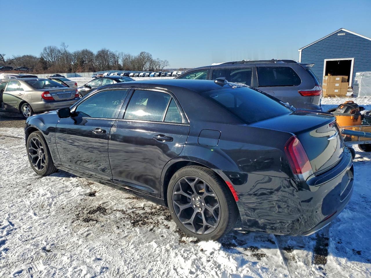 2019 CHRYSLER 300 TOURING photo 2