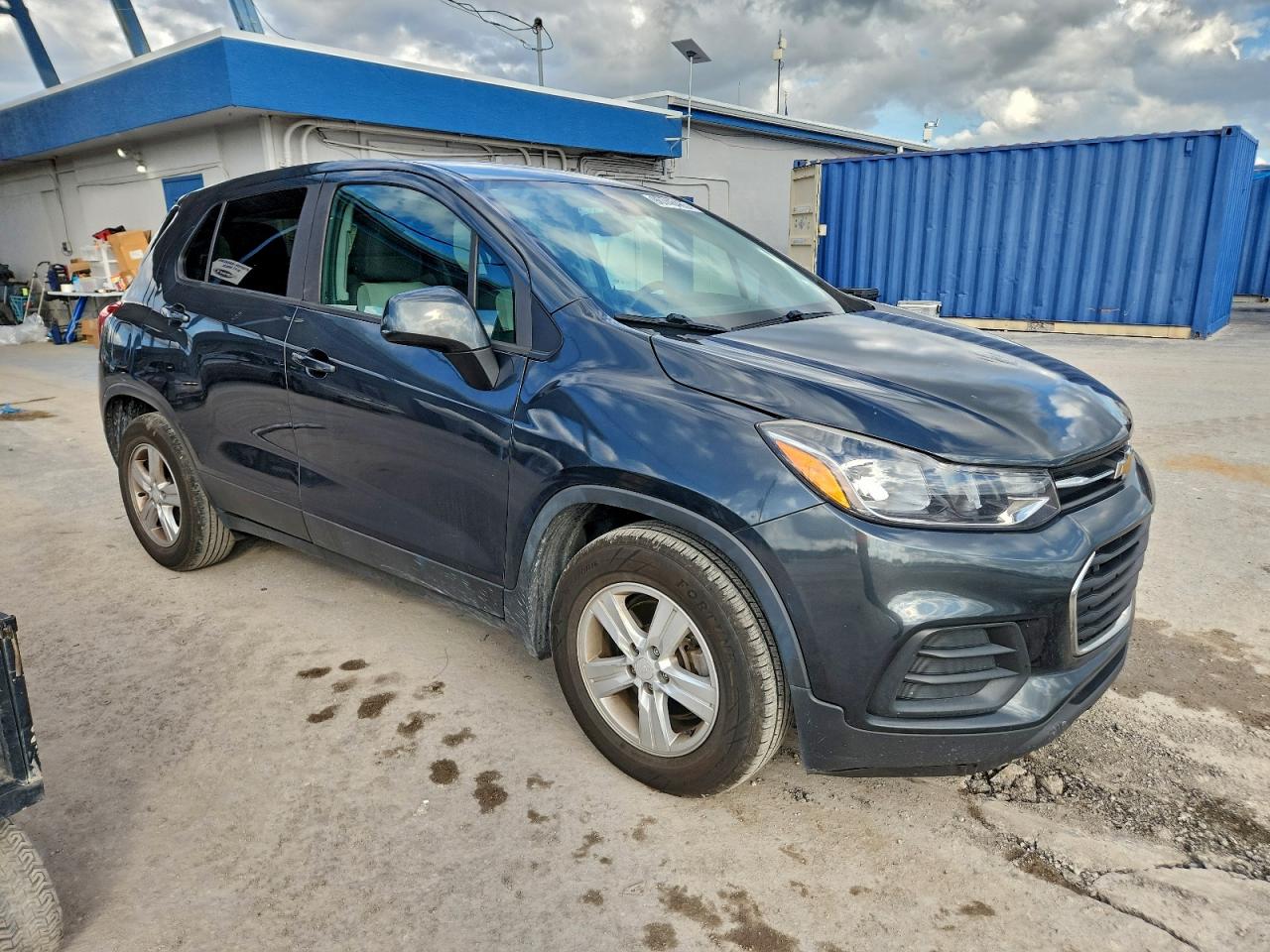 2019 CHEVROLET TRAX LS photo 4