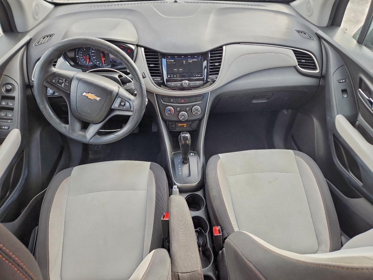 2019 CHEVROLET TRAX LS photo 8