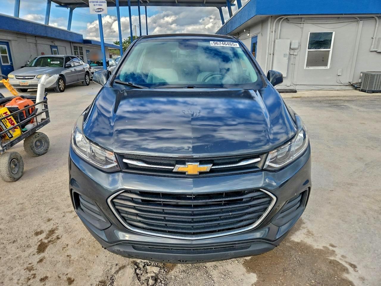 2019 CHEVROLET TRAX LS photo 5