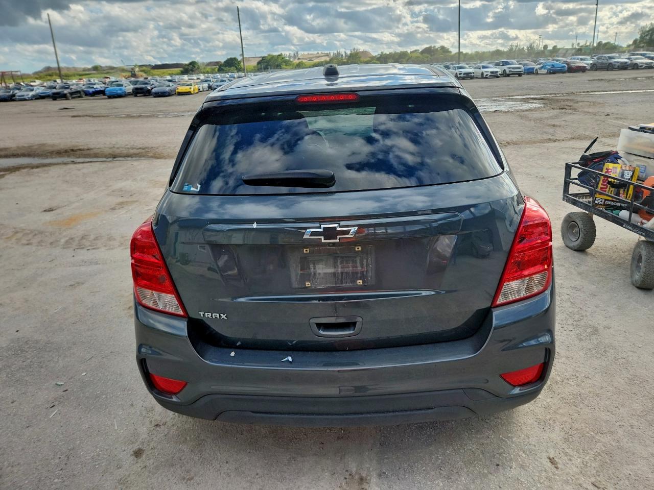 2019 CHEVROLET TRAX LS photo 6