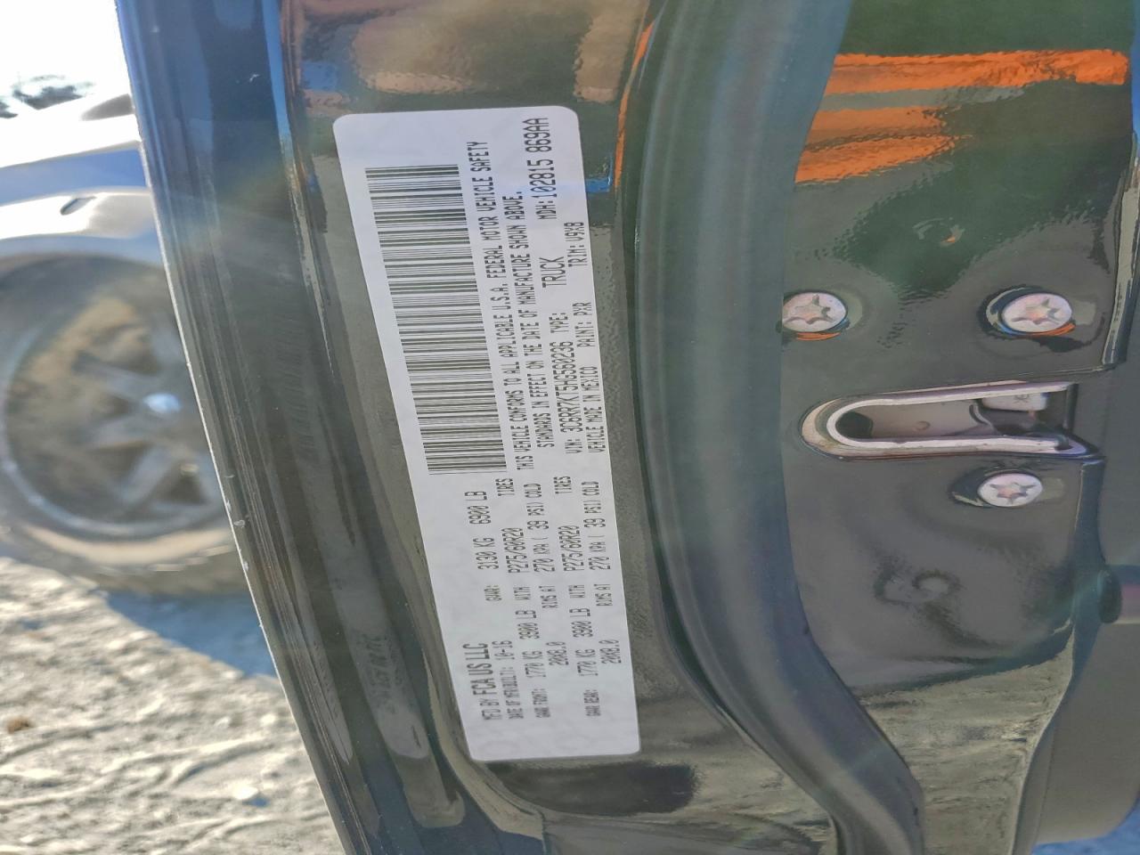 2017 RAM 1500 ST photo 12