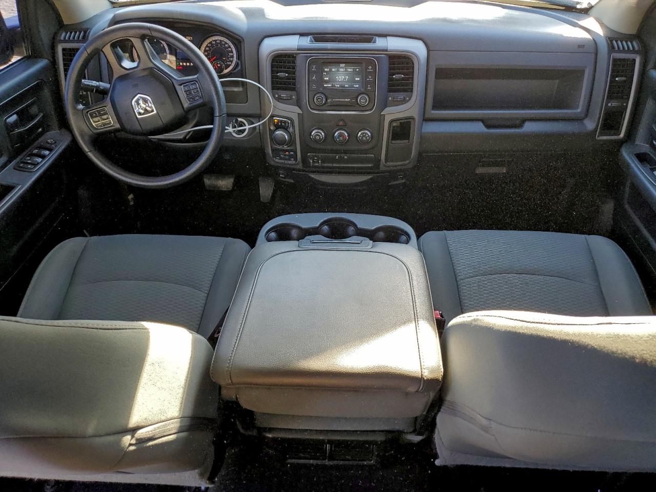 2017 RAM 1500 ST photo 8