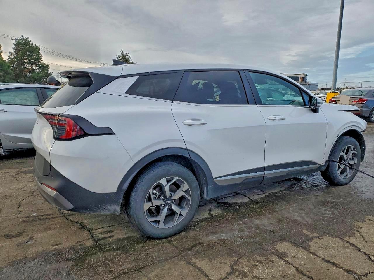 2026 KIA SPORTAGE EX photo 9