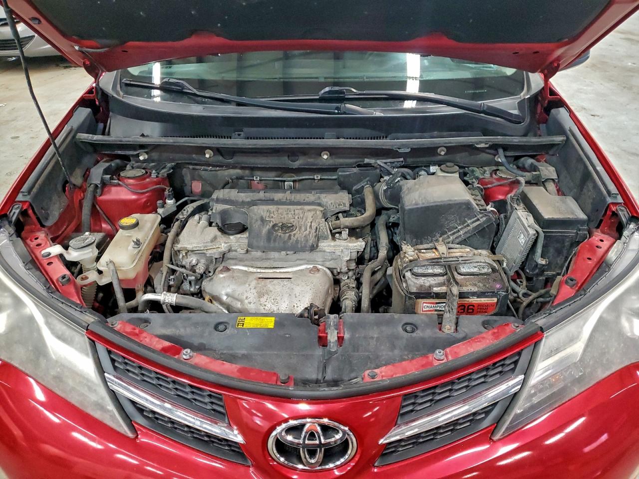 2014 TOYOTA RAV4 LE photo 12