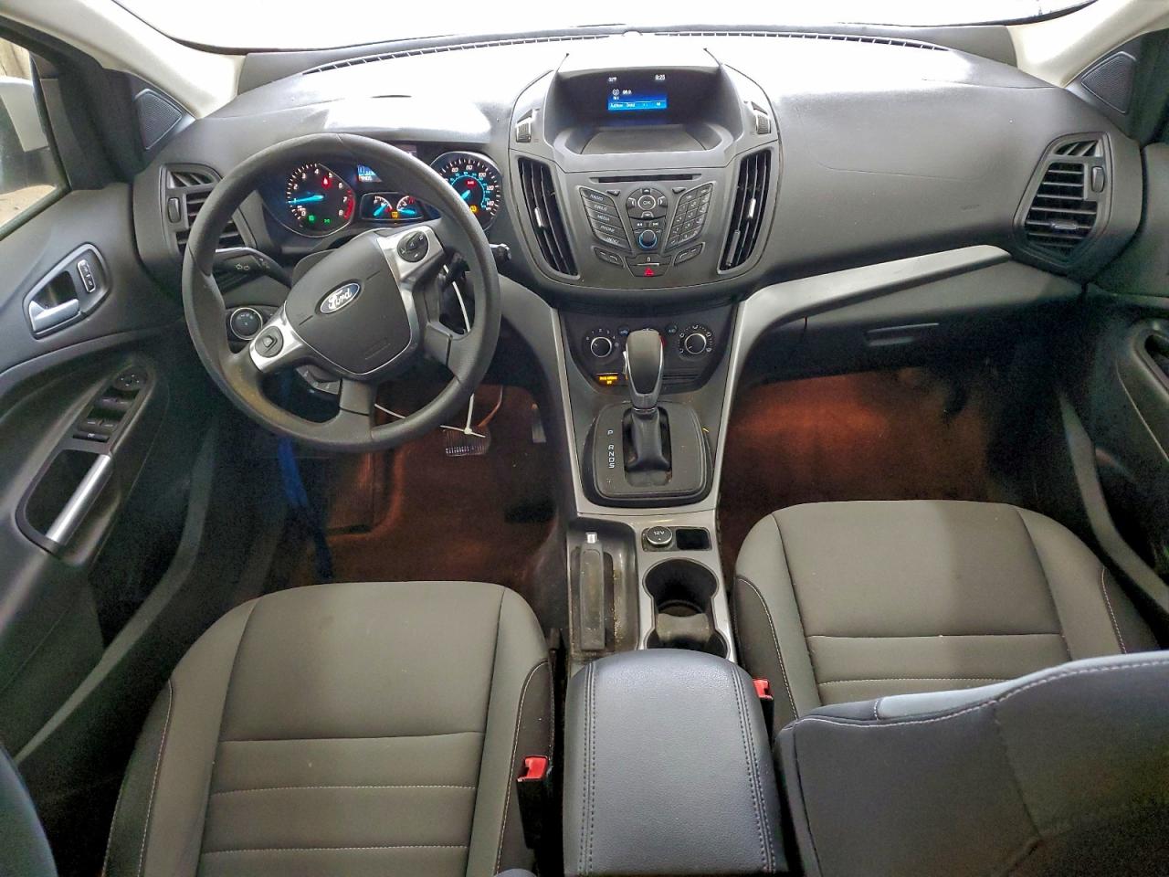 2016 FORD ESCAPE SE photo 8