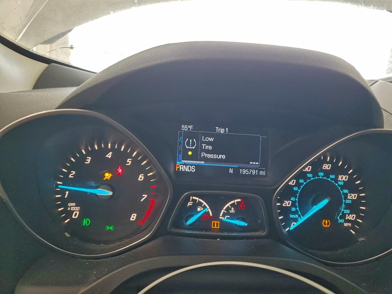 2016 FORD ESCAPE SE photo 9