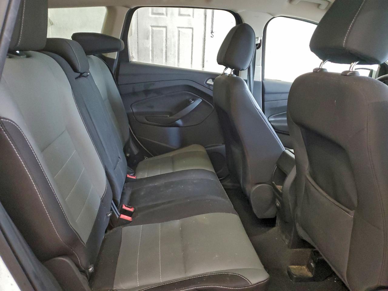 2016 FORD ESCAPE SE photo 11
