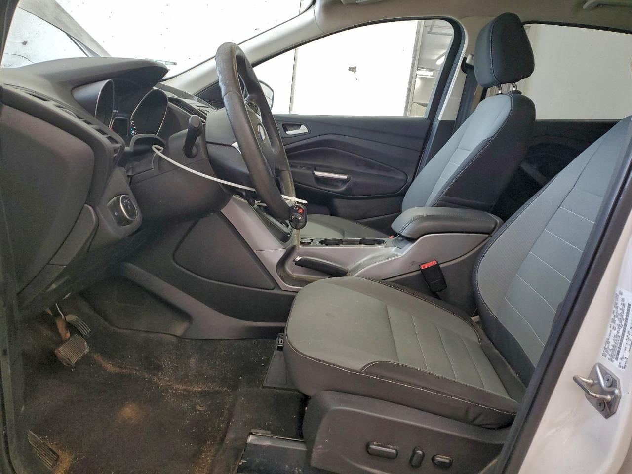 2016 FORD ESCAPE SE photo 7