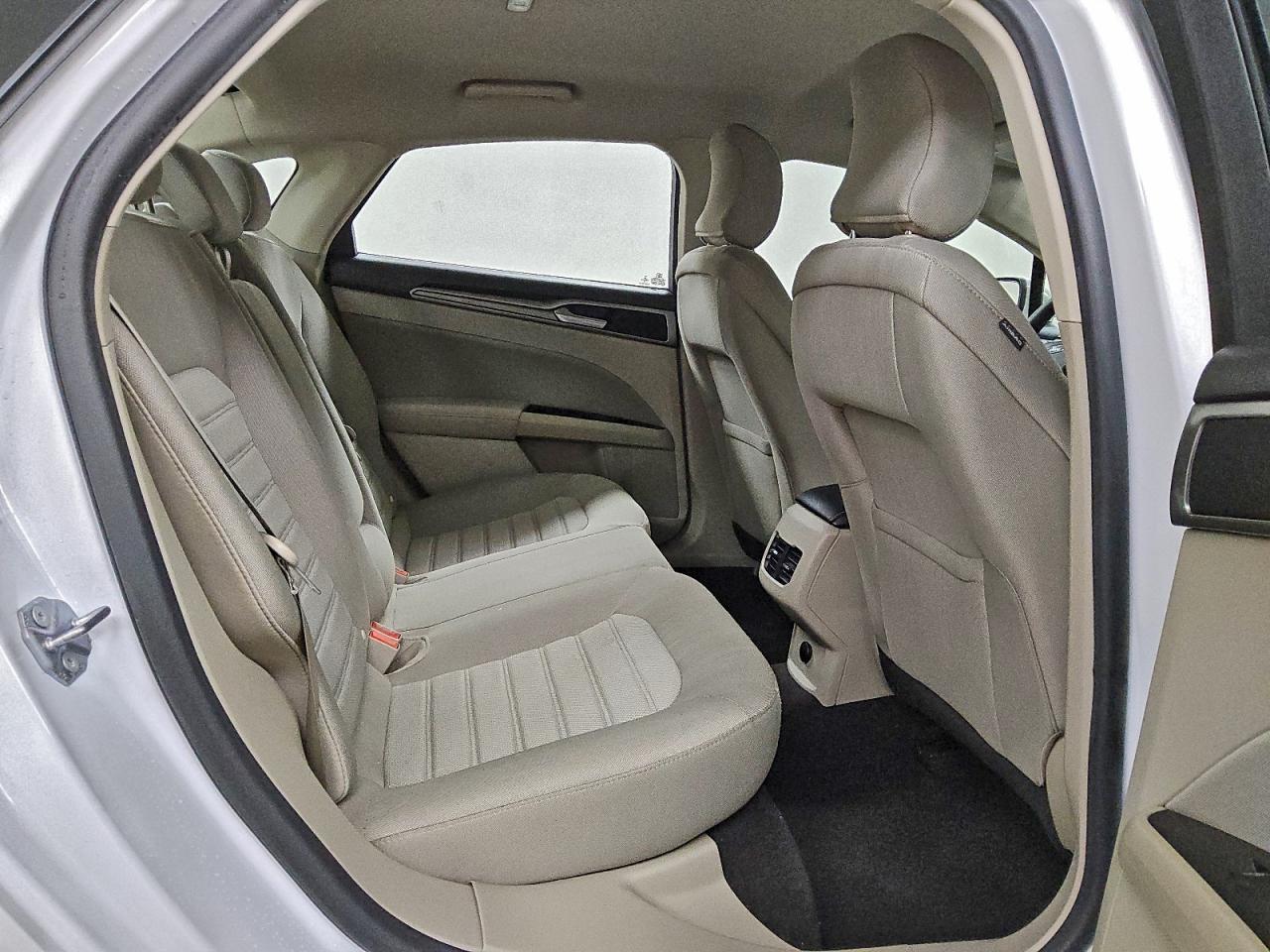 2019 FORD FUSION SE photo 10