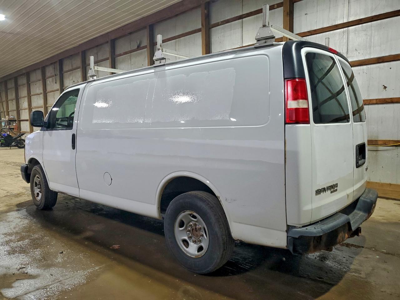 2013 GMC SAVANA DELIVERY VAN photo 2