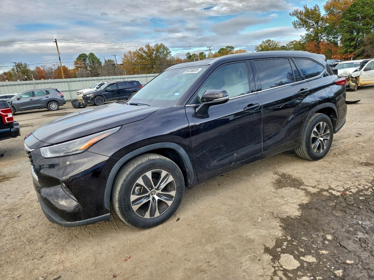 2022 TOYOTA HIGHLANDER