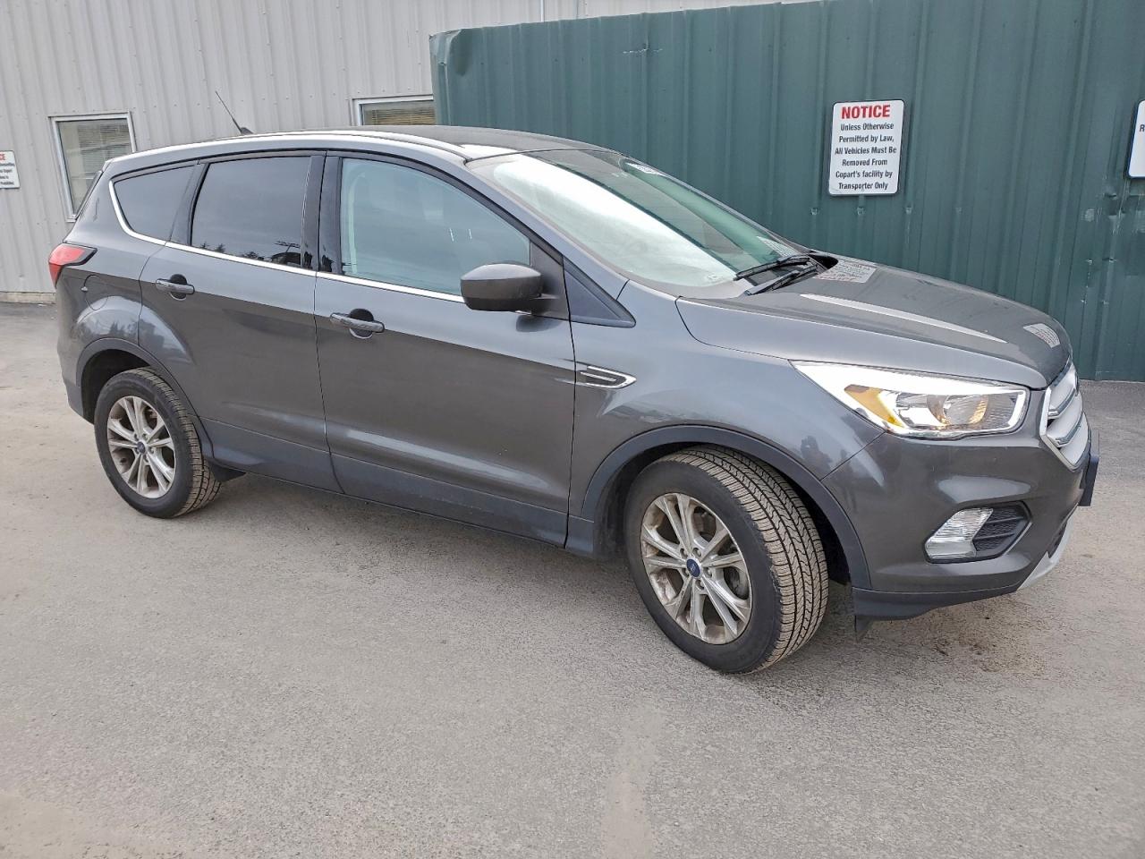 2019 FORD ESCAPE SE photo 4