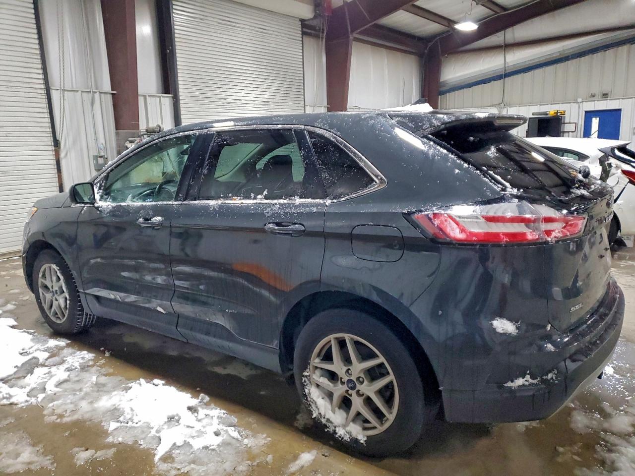 2021 FORD EDGE SEL photo 2