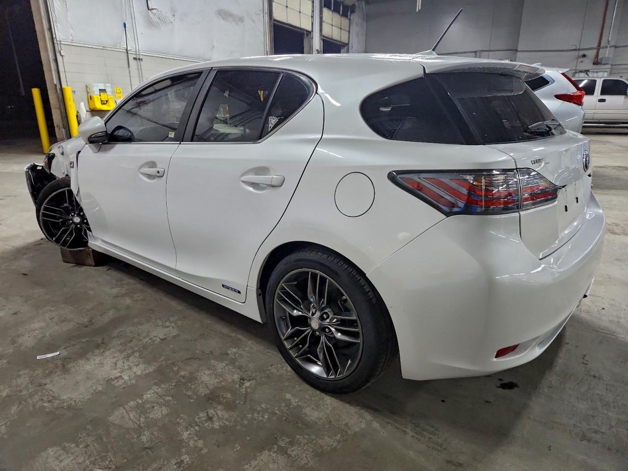 2012 LEXUS CT 200 photo 2