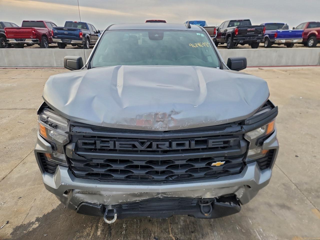2024 CHEVROLET SILVERADO C1500 CUSTOM photo 5