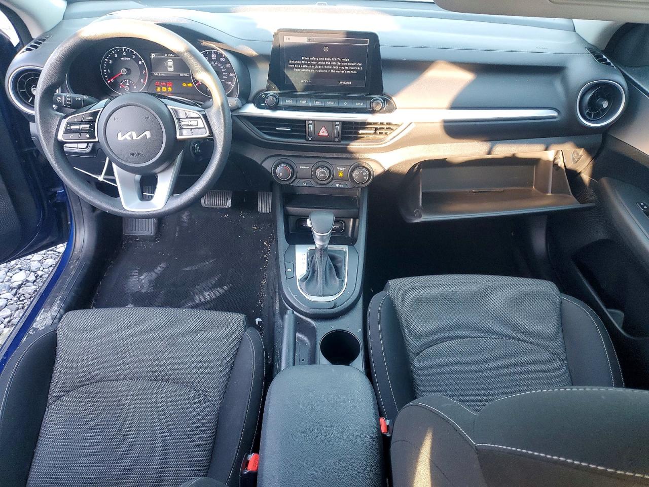 2023 KIA FORTE LX photo 8