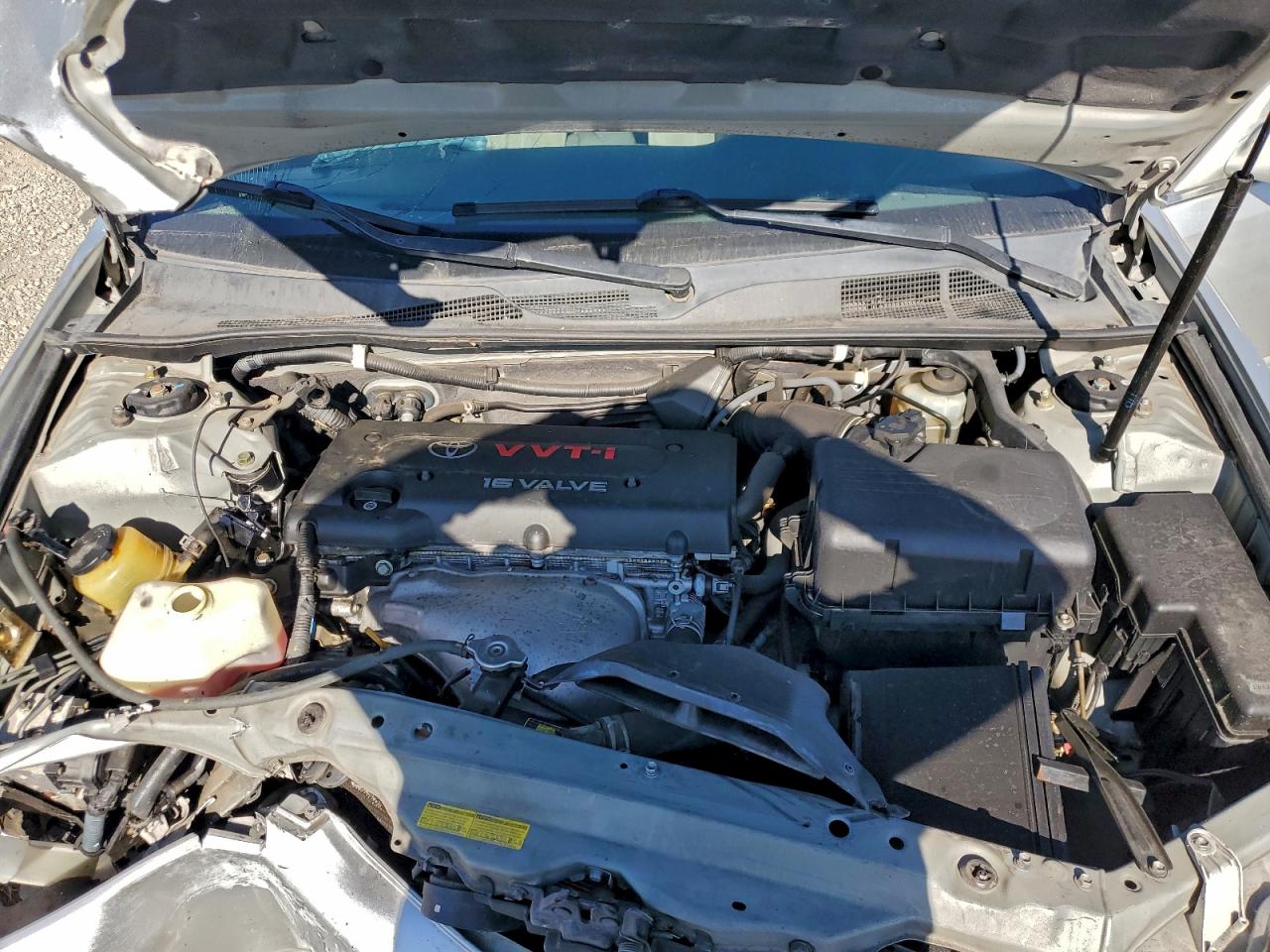 2002 TOYOTA CAMRY LE photo 11