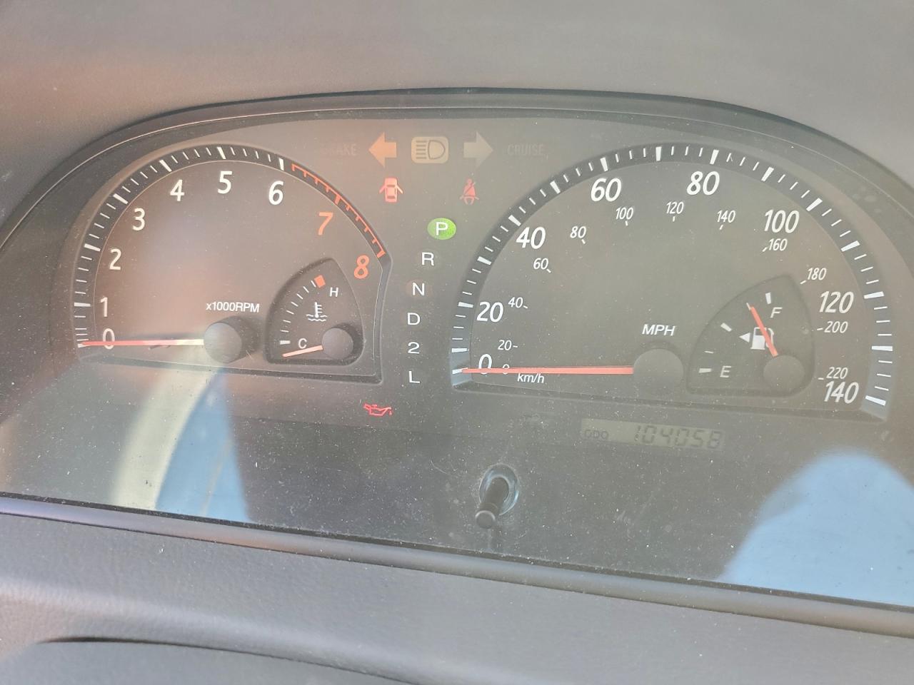 2002 TOYOTA CAMRY LE photo 9