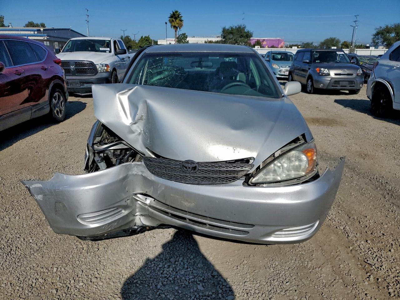 2002 TOYOTA CAMRY LE photo 5